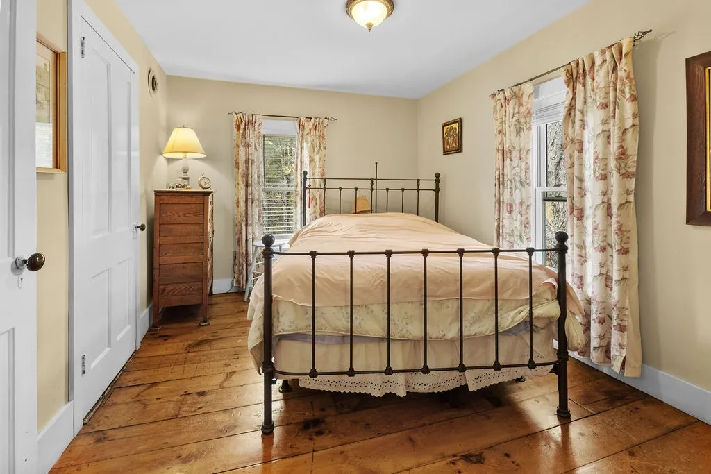 369 South Gilboa Road, Gilboa, New York 12167, Gilboa, New York 12167, 4 Bedrooms Bedrooms, 8 Rooms Rooms,2 BathroomsBathrooms,Residential,For Sale,369 South Gilboa Road, Gilboa, New York 12167,0,R1648515