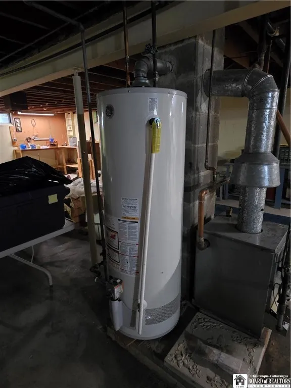 9 Carol Avenue, Pomfret, New York 14063, Pomfret, New York 14063, 5 Bedrooms Bedrooms, 10 Rooms Rooms,2 BathroomsBathrooms,Residential,For Sale,9 Carol Avenue, Pomfret, New York 14063,0,R1642923