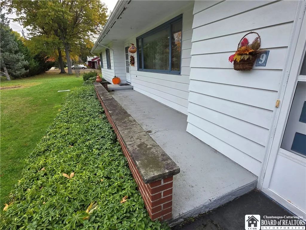 9 Carol Avenue, Pomfret, New York 14063, Pomfret, New York 14063, 5 Bedrooms Bedrooms, 10 Rooms Rooms,2 BathroomsBathrooms,Residential,For Sale,9 Carol Avenue, Pomfret, New York 14063,0,R1642923