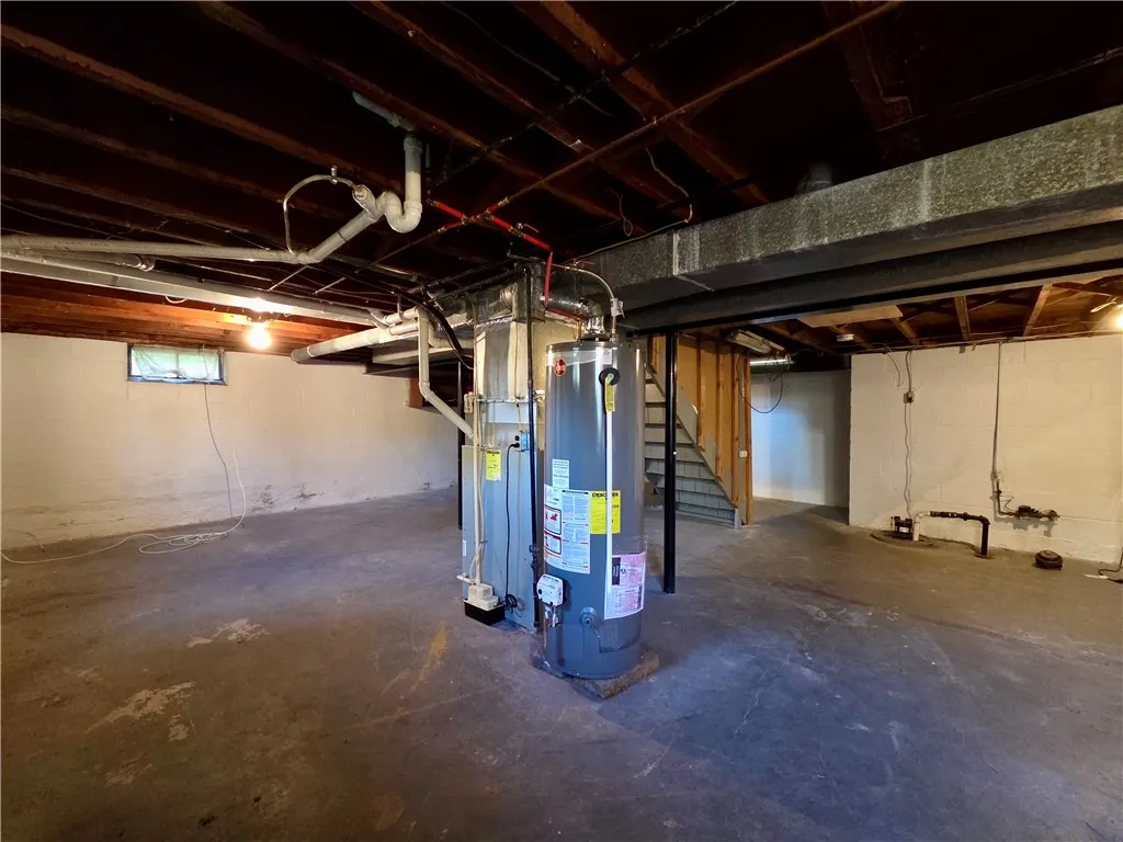 222 Vinal Avenue, Irondequoit, New York 14609, Irondequoit, New York 14609, 4 Bedrooms Bedrooms, 8 Rooms Rooms,1 BathroomBathrooms,Residential,For Sale,222 Vinal Avenue, Irondequoit, New York 14609,0,R1648182