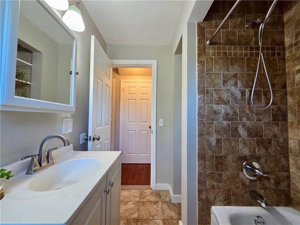 222 Vinal Avenue, Irondequoit, New York 14609, Irondequoit, New York 14609, 4 Bedrooms Bedrooms, 8 Rooms Rooms,1 BathroomBathrooms,Residential,For Sale,222 Vinal Avenue, Irondequoit, New York 14609,0,R1648182