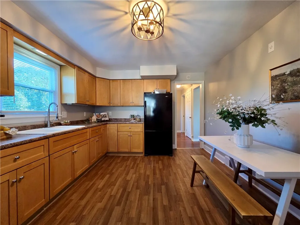 222 Vinal Avenue, Irondequoit, New York 14609, Irondequoit, New York 14609, 4 Bedrooms Bedrooms, 8 Rooms Rooms,1 BathroomBathrooms,Residential,For Sale,222 Vinal Avenue, Irondequoit, New York 14609,0,R1648182