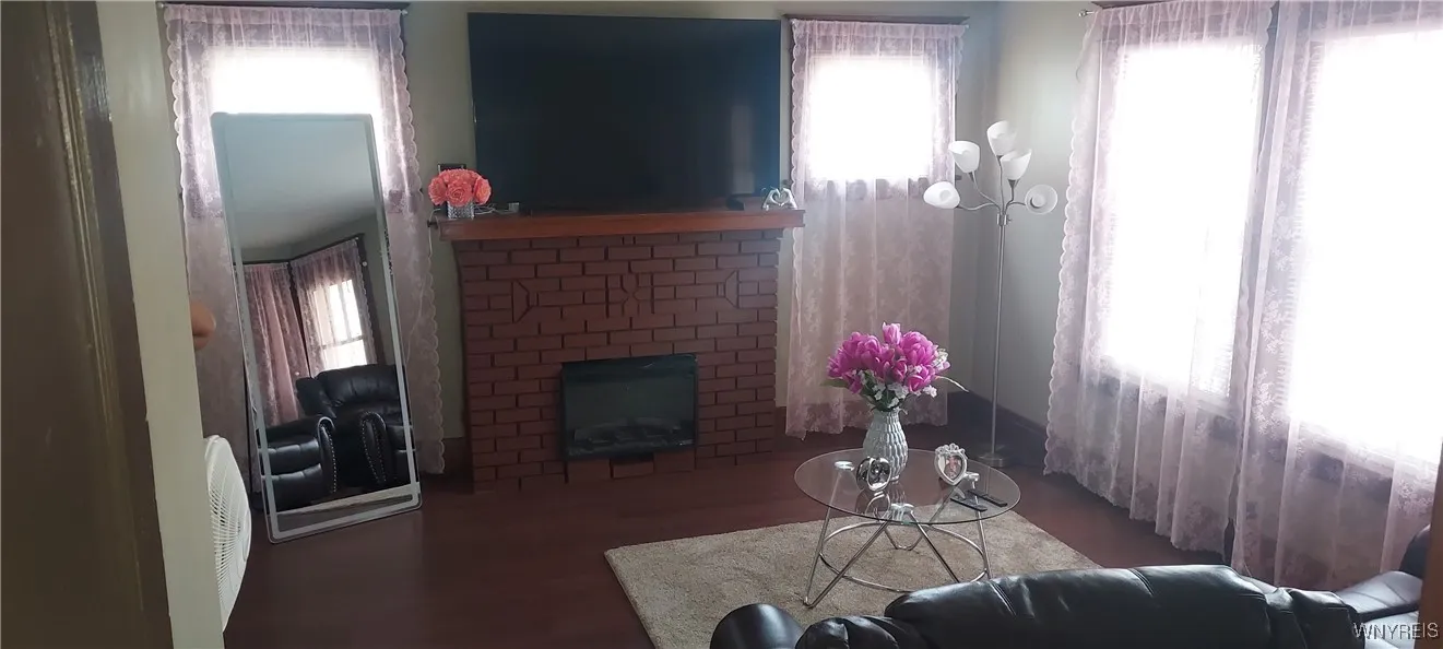 97 Albert Avenue, Buffalo, New York 14207, Buffalo, New York 14207, 4 Bedrooms Bedrooms, ,2 BathroomsBathrooms,Residential,For Sale,97 Albert Avenue, Buffalo, New York 14207,0,B1648462