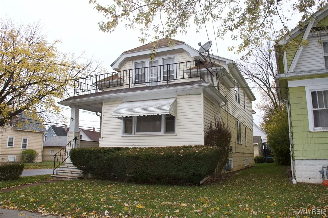 478 Lisbon Avenue, Buffalo, New York 14215, Buffalo, New York 14215, 4 Bedrooms Bedrooms, ,2 BathroomsBathrooms,Residential,For Sale,478 Lisbon Avenue, Buffalo, New York 14215,0,B1648242