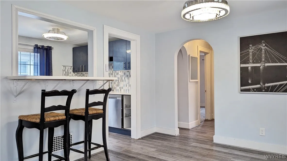 81 Knox Avenue, Buffalo, New York 14216, Buffalo, New York 14216, 5 Bedrooms Bedrooms, 6 Rooms Rooms,2 BathroomsBathrooms,Residential Lease,For Rent,81 Knox Avenue, Buffalo, New York 14216,0,B1648553