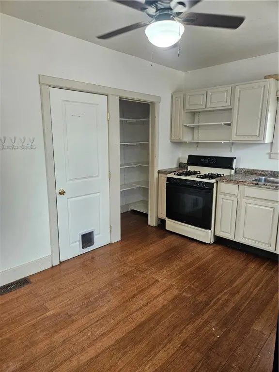 214 South Lackawanna Street, Wayland, New York 145, Wayland, New York 14572, 3 Bedrooms Bedrooms, 6 Rooms Rooms,1 BathroomBathrooms,Residential,For Sale,214 South Lackawanna Street, Wayland, New York 145,0,R1648554