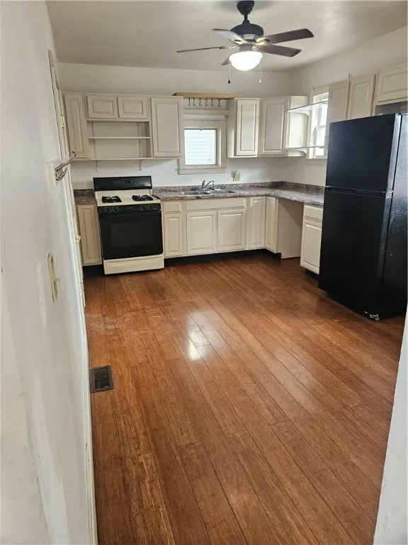 214 South Lackawanna Street, Wayland, New York 145, Wayland, New York 14572, 3 Bedrooms Bedrooms, 6 Rooms Rooms,1 BathroomBathrooms,Residential,For Sale,214 South Lackawanna Street, Wayland, New York 145,0,R1648554