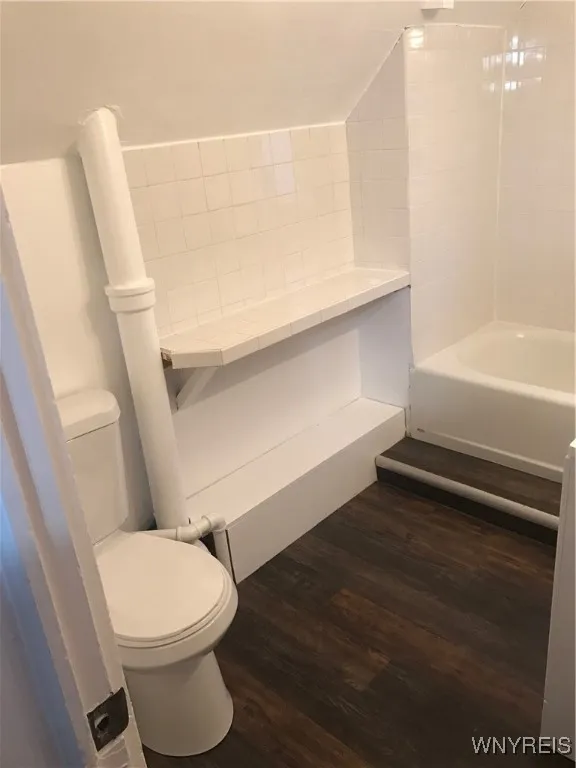 33 Keever Avenue, Lackawanna, New York 14218, Lackawanna, New York 14218, 4 Bedrooms Bedrooms, ,2 BathroomsBathrooms,Residential,For Sale,33 Keever Avenue, Lackawanna, New York 14218,0,B1648557