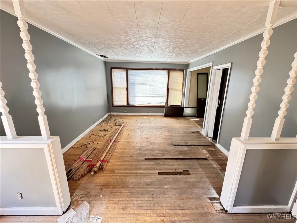 99 Lakeview Avenue, Buffalo, New York 14201, Buffalo, New York 14201, 5 Bedrooms Bedrooms, ,2 BathroomsBathrooms,Residential,For Sale,99 Lakeview Avenue, Buffalo, New York 14201,0,B1648364