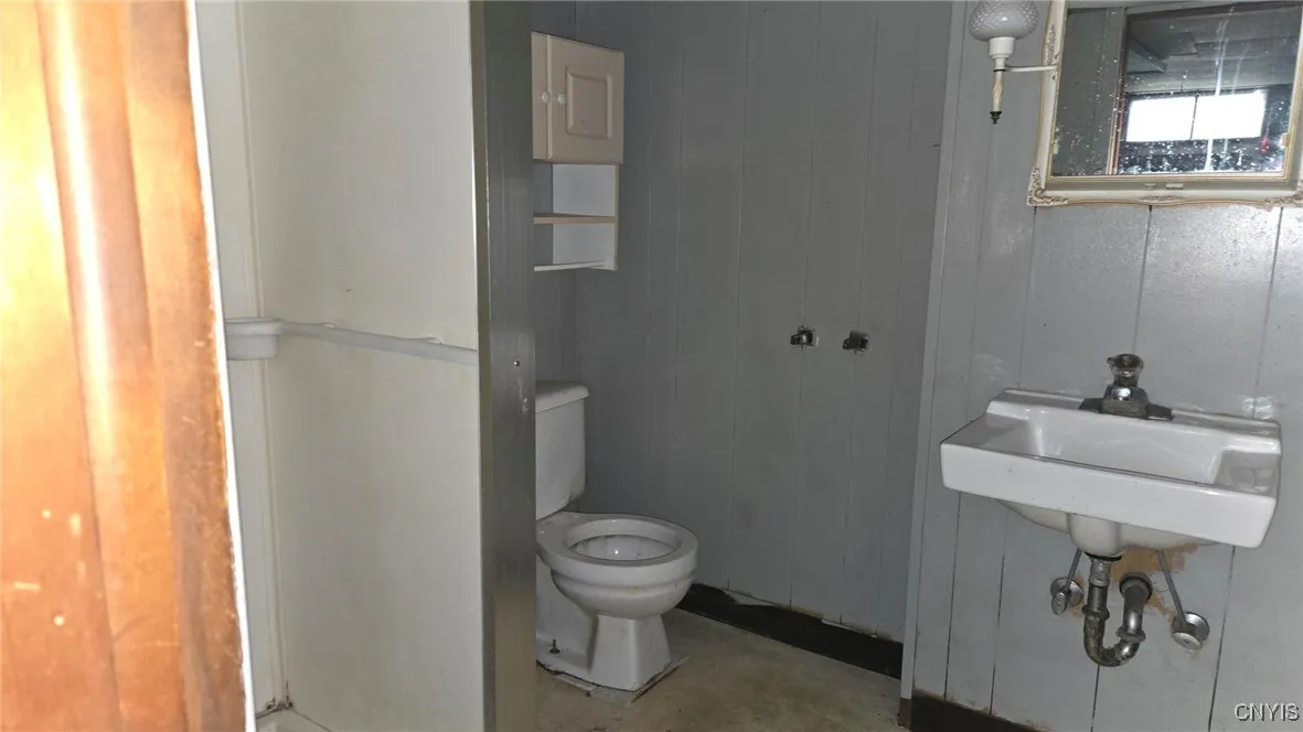 basement bathroom
