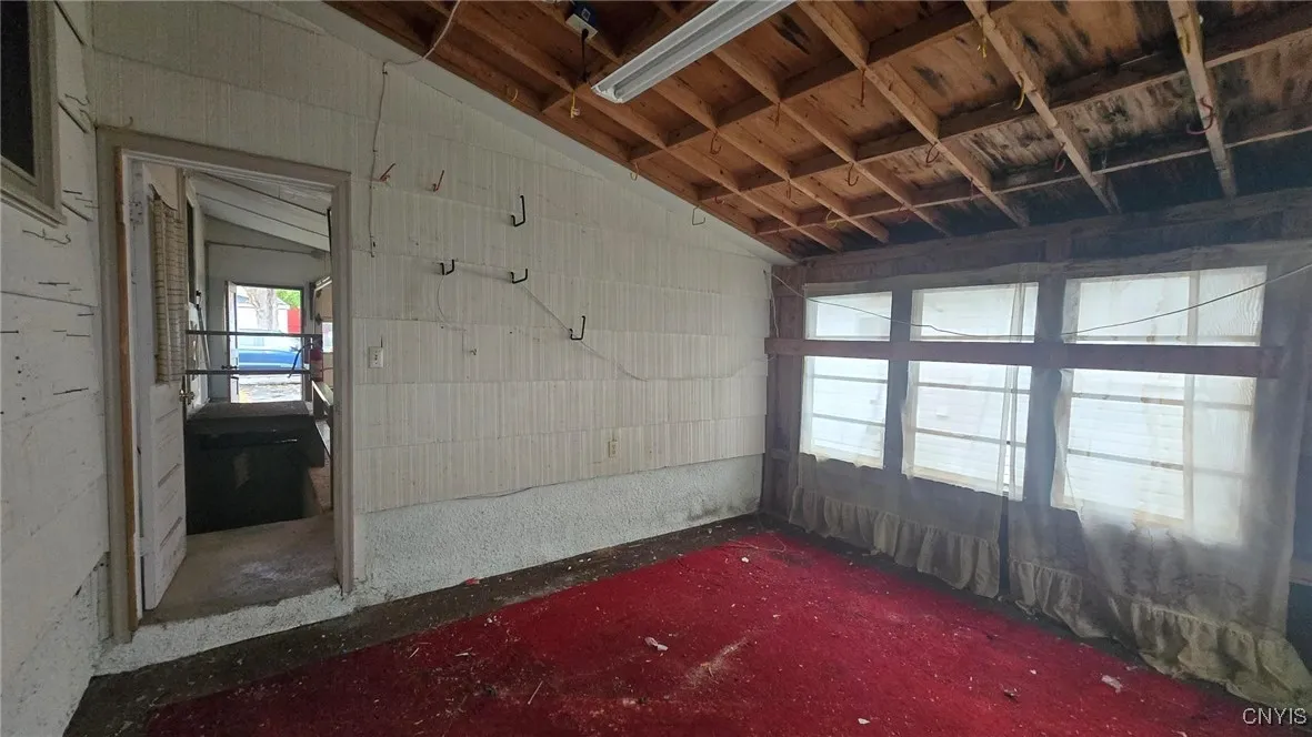 624 Breman Avenue, Salina, New York 13211, Salina, New York 13211, 3 Bedrooms Bedrooms, 6 Rooms Rooms,3 BathroomsBathrooms,Residential,For Sale,624 Breman Avenue, Salina, New York 13211,0,S1648365