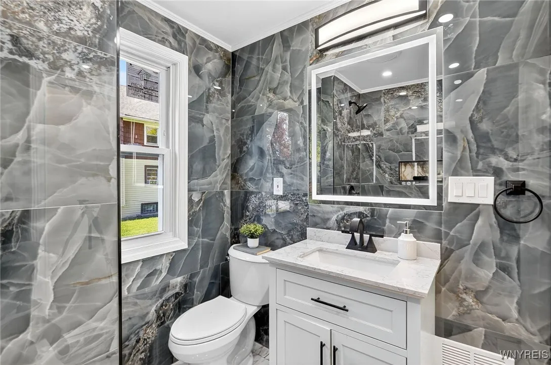 14 Thornton Avenue, Buffalo, New York 14215, Buffalo, New York 14215, 4 Bedrooms Bedrooms, 7 Rooms Rooms,2 BathroomsBathrooms,Residential,For Sale,14 Thornton Avenue, Buffalo, New York 14215,0,B1648244