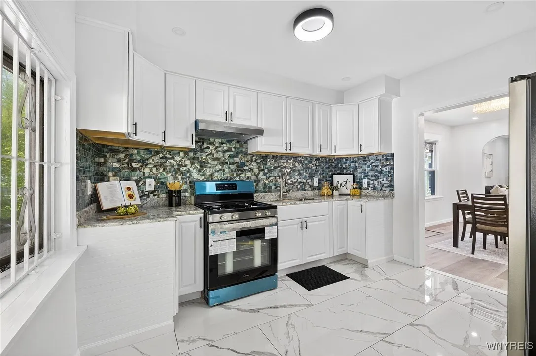 14 Thornton Avenue, Buffalo, New York 14215, Buffalo, New York 14215, 4 Bedrooms Bedrooms, 7 Rooms Rooms,2 BathroomsBathrooms,Residential,For Sale,14 Thornton Avenue, Buffalo, New York 14215,0,B1648244