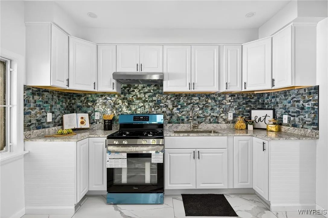 14 Thornton Avenue, Buffalo, New York 14215, Buffalo, New York 14215, 4 Bedrooms Bedrooms, 7 Rooms Rooms,2 BathroomsBathrooms,Residential,For Sale,14 Thornton Avenue, Buffalo, New York 14215,0,B1648244