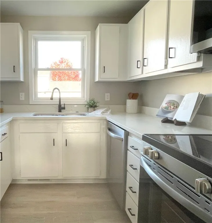 1155 Cunningham Drive, Victor, New York 14564, Victor, New York 14564, 3 Bedrooms Bedrooms, 9 Rooms Rooms,2 BathroomsBathrooms,Residential,For Sale,1155 Cunningham Drive, Victor, New York 14564,0,R1648437