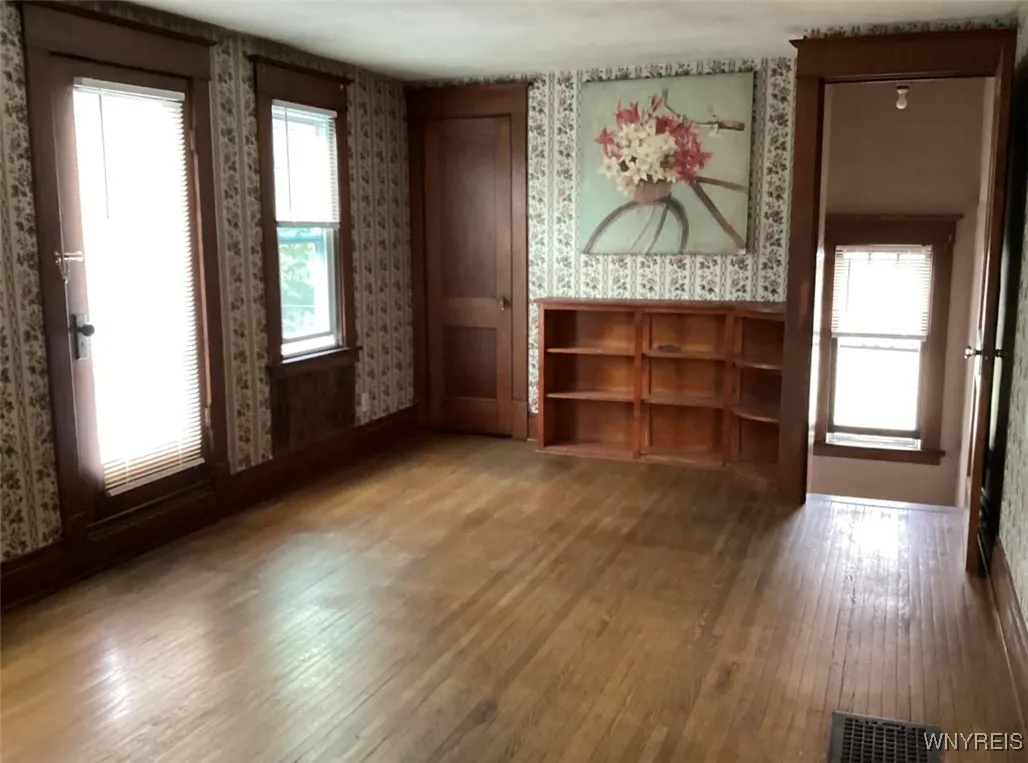 46 Kirkwood Drive, West Seneca, New York 14224, West Seneca, New York 14224, 4 Bedrooms Bedrooms, ,2 BathroomsBathrooms,Residential,For Sale,46 Kirkwood Drive, West Seneca, New York 14224,0,B1648556