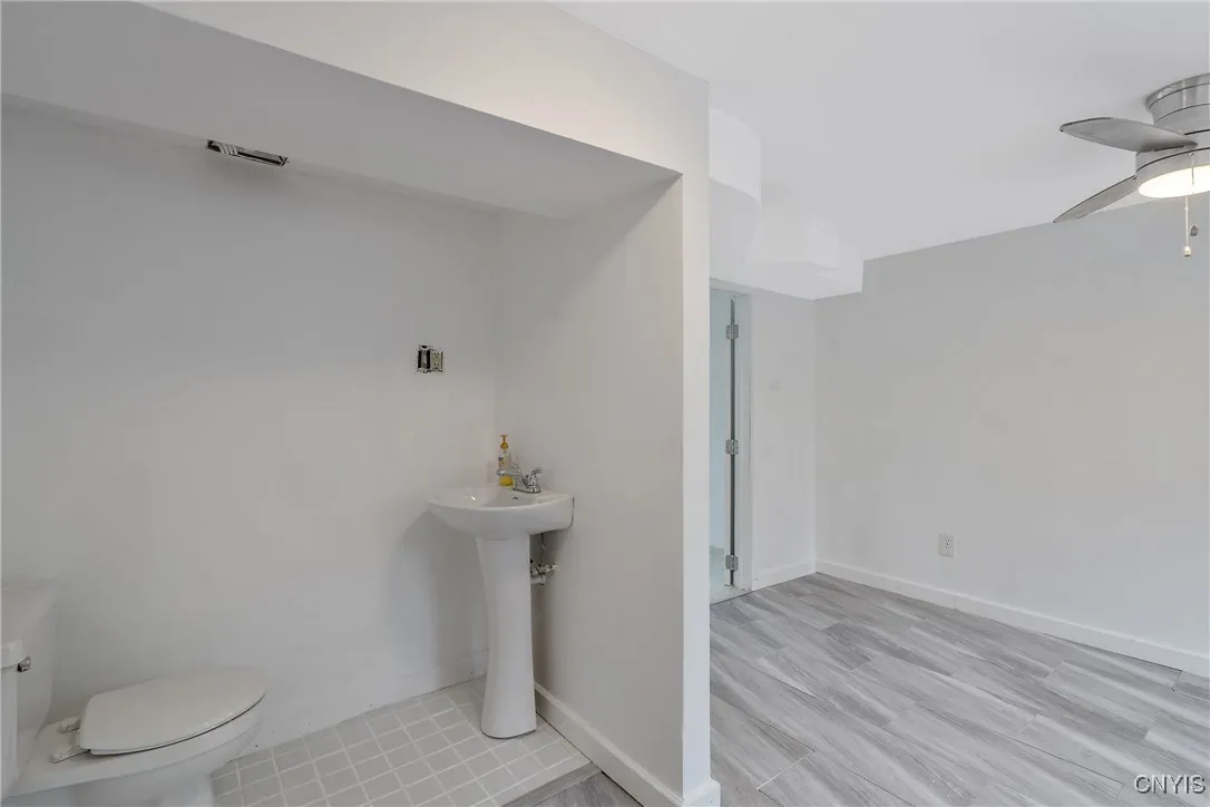 3354-a Hayes Road, Lysander, New York 13027, Lysander, New York 13027, 2 Bedrooms Bedrooms, 5 Rooms Rooms,1 BathroomBathrooms,Residential Lease,For Rent,3354-a Hayes Road, Lysander, New York 13027,0,S1648570