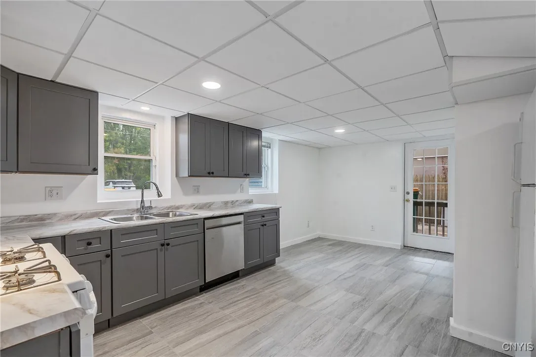 3354-a Hayes Road, Lysander, New York 13027, Lysander, New York 13027, 2 Bedrooms Bedrooms, 5 Rooms Rooms,1 BathroomBathrooms,Residential Lease,For Rent,3354-a Hayes Road, Lysander, New York 13027,0,S1648570