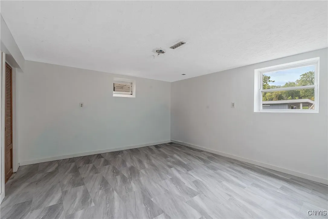 3354-a Hayes Road, Lysander, New York 13027, Lysander, New York 13027, 2 Bedrooms Bedrooms, 5 Rooms Rooms,1 BathroomBathrooms,Residential Lease,For Rent,3354-a Hayes Road, Lysander, New York 13027,0,S1648570