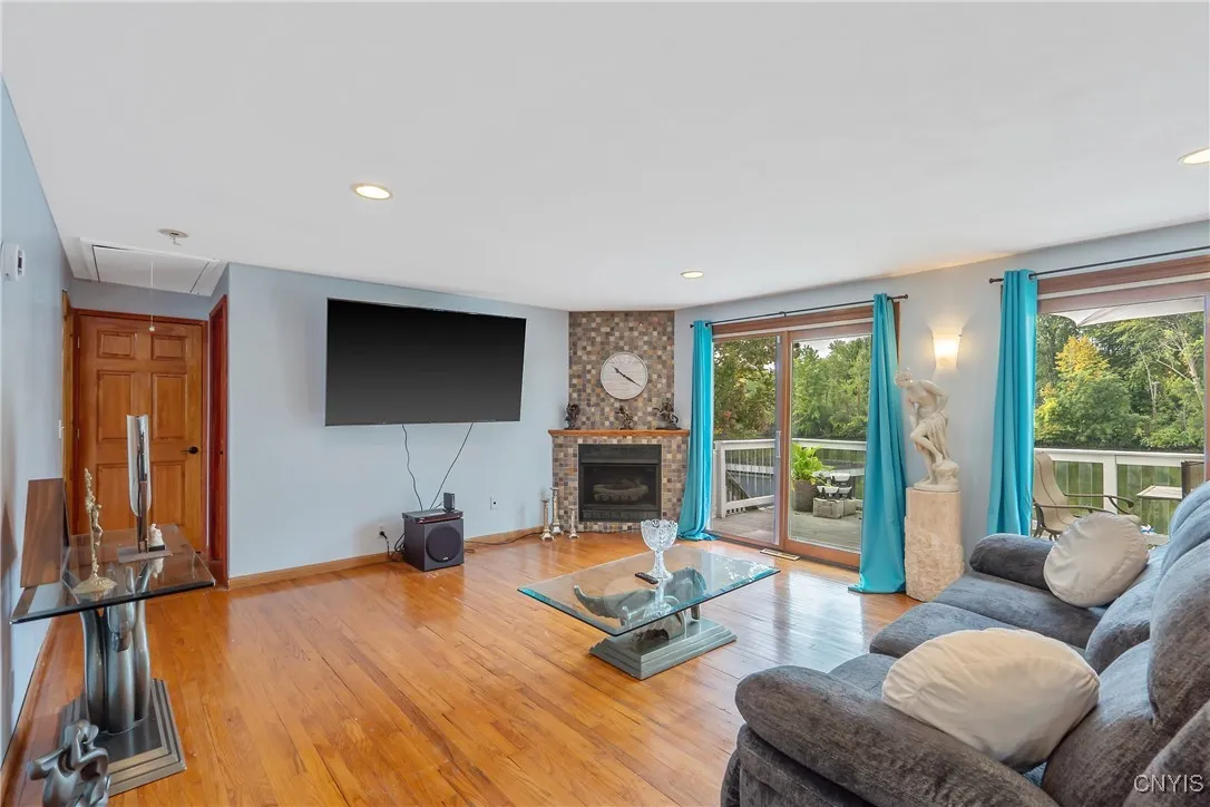 3354 B Hayes Road, Lysander, New York 13027, Lysander, New York 13027, 2 Bedrooms Bedrooms, 5 Rooms Rooms,2 BathroomsBathrooms,Residential Lease,For Rent,3354 B Hayes Road, Lysander, New York 13027,0,S1648573