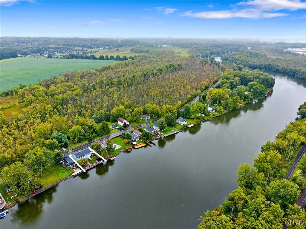 3354 B Hayes Road, Lysander, New York 13027, Lysander, New York 13027, 2 Bedrooms Bedrooms, 5 Rooms Rooms,2 BathroomsBathrooms,Residential Lease,For Rent,3354 B Hayes Road, Lysander, New York 13027,0,S1648573