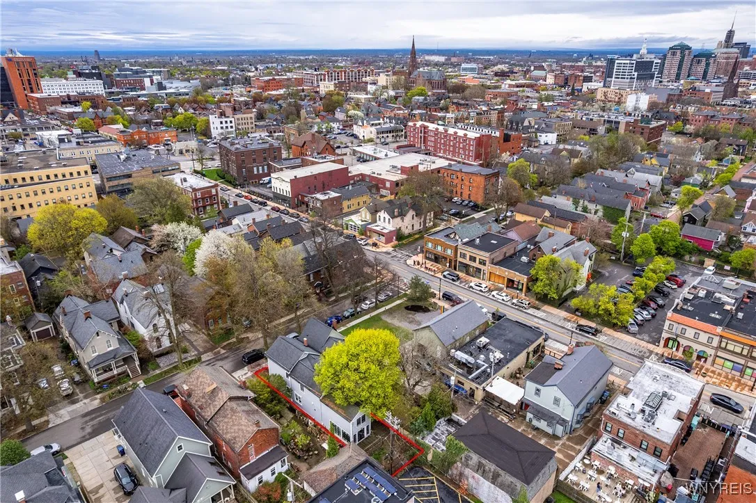 108 Park Street, Buffalo, New York 14201, Buffalo, New York 14201, 3 Bedrooms Bedrooms, 11 Rooms Rooms,2 BathroomsBathrooms,Residential Lease,For Rent,108 Park Street, Buffalo, New York 14201,0,B1648575