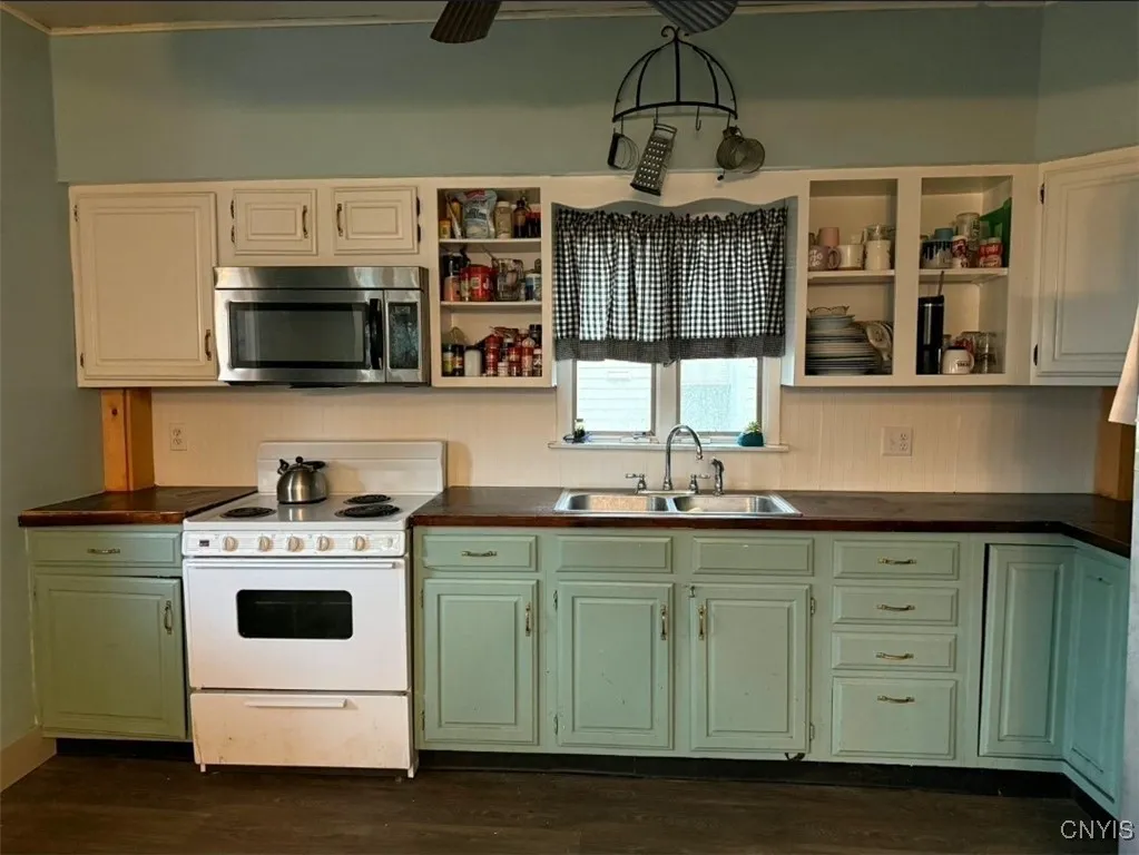 117 East Bacon Street, Marshall, New York 13480, Marshall, New York 13480, 4 Bedrooms Bedrooms, 8 Rooms Rooms,1 BathroomBathrooms,Residential,For Sale,117 East Bacon Street, Marshall, New York 13480,0,S1648576