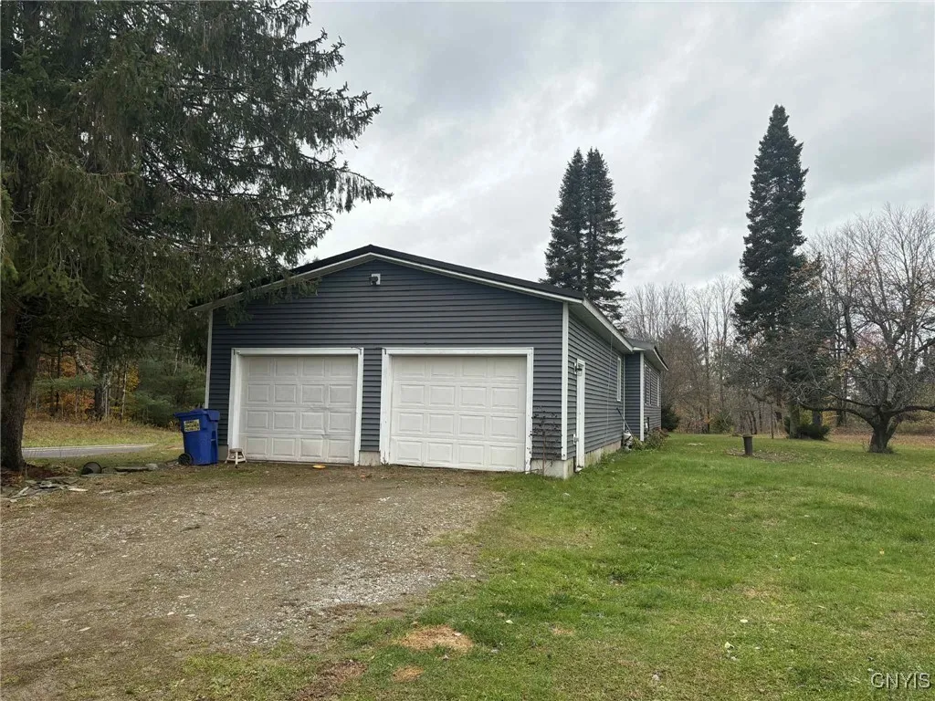 1682 State Route 13, Albion, New York 13302, Albion, New York 13302, 3 Bedrooms Bedrooms, 6 Rooms Rooms,1 BathroomBathrooms,Residential,For Sale,1682 State Route 13, Albion, New York 13302,0,S1648583