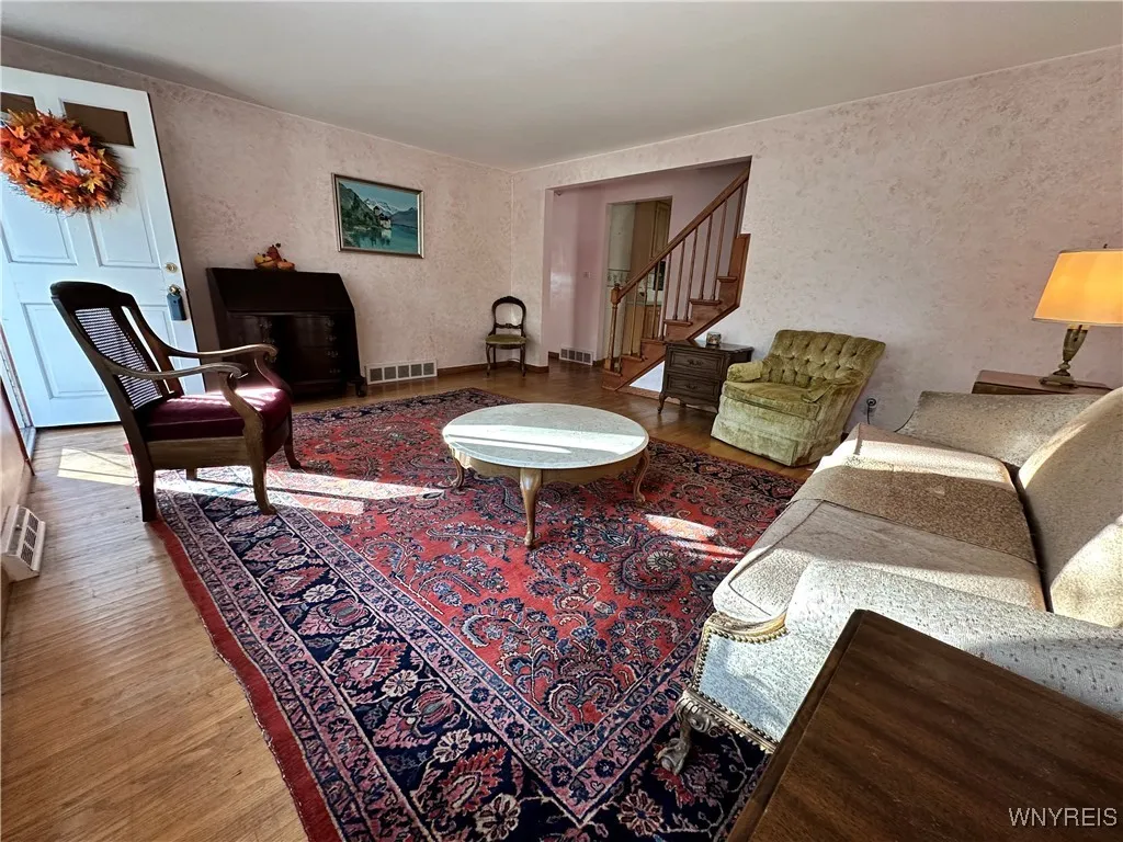 275 Cindy Drive, Amherst, New York 14221, Amherst, New York 14221, 3 Bedrooms Bedrooms, 6 Rooms Rooms,2 BathroomsBathrooms,Residential,For Sale,275 Cindy Drive, Amherst, New York 14221,0,B1648582