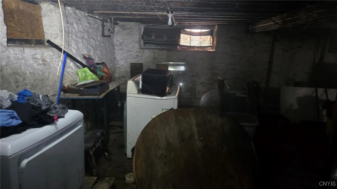 303 Marguerite Avenue, Syracuse, New York 13207, Syracuse, New York 13207, 3 Bedrooms Bedrooms, 5 Rooms Rooms,1 BathroomBathrooms,Residential,For Sale,303 Marguerite Avenue, Syracuse, New York 13207,0,S1648360