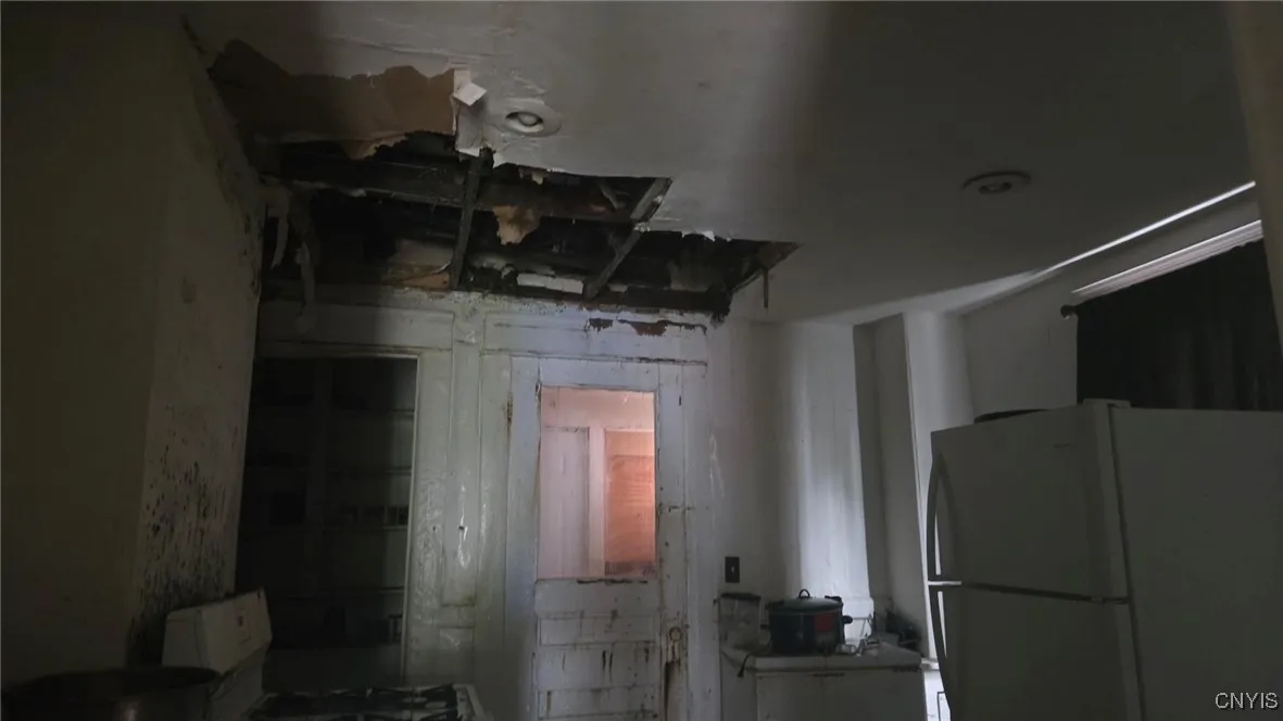 303 Marguerite Avenue, Syracuse, New York 13207, Syracuse, New York 13207, 3 Bedrooms Bedrooms, 5 Rooms Rooms,1 BathroomBathrooms,Residential,For Sale,303 Marguerite Avenue, Syracuse, New York 13207,0,S1648360