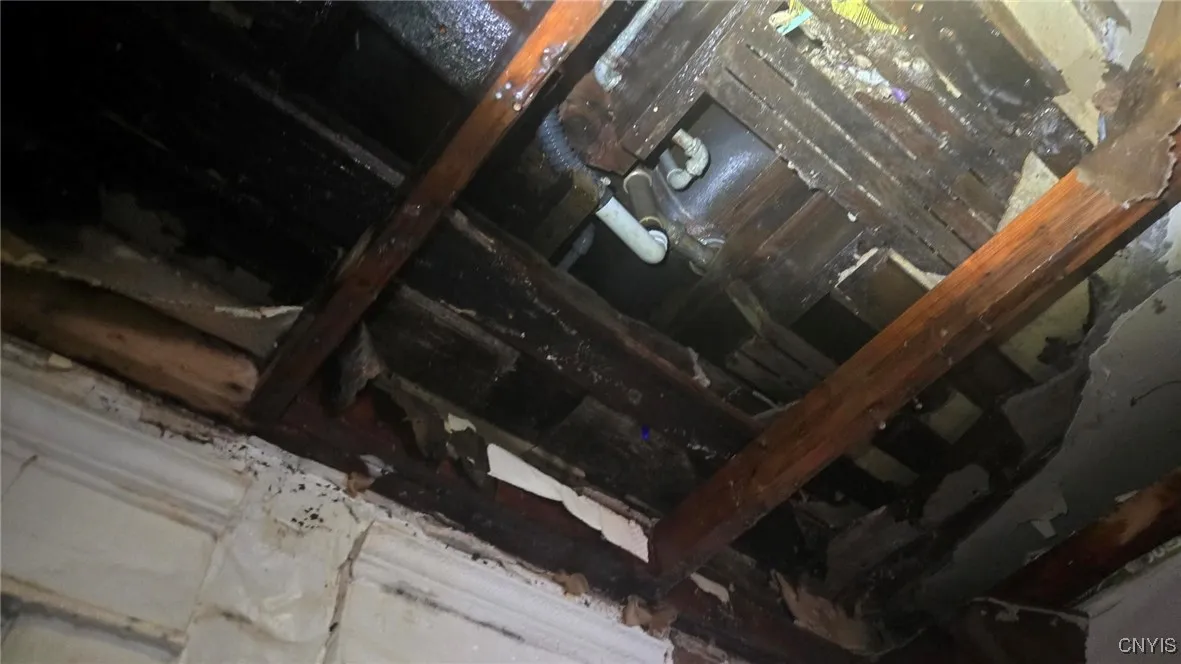 303 Marguerite Avenue, Syracuse, New York 13207, Syracuse, New York 13207, 3 Bedrooms Bedrooms, 5 Rooms Rooms,1 BathroomBathrooms,Residential,For Sale,303 Marguerite Avenue, Syracuse, New York 13207,0,S1648360