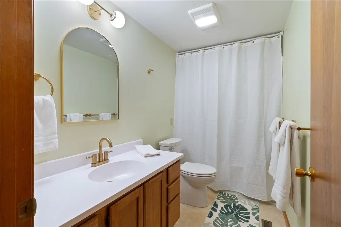 86 Maple Street, Lyons, New York 14489, Lyons, New York 14489, 2 Bedrooms Bedrooms, 5 Rooms Rooms,1 BathroomBathrooms,Residential,For Sale,86 Maple Street, Lyons, New York 14489,0,R1648288