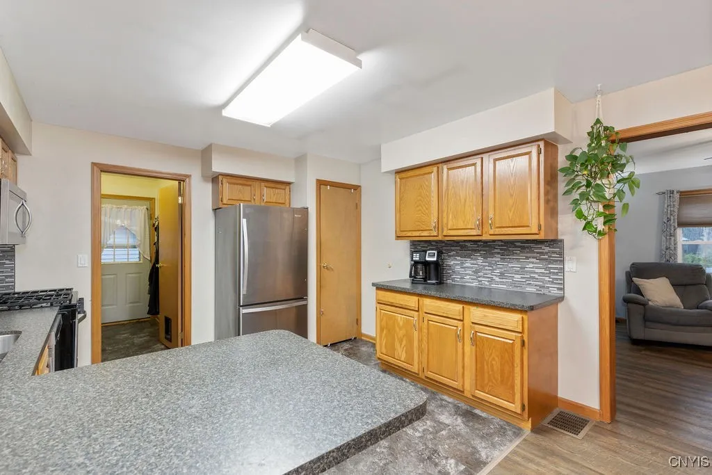 2508 County Route 12, Hastings, New York 13036, Hastings, New York 13036, 3 Bedrooms Bedrooms, 7 Rooms Rooms,2 BathroomsBathrooms,Residential,For Sale,2508 County Route 12, Hastings, New York 13036,0,S1648372