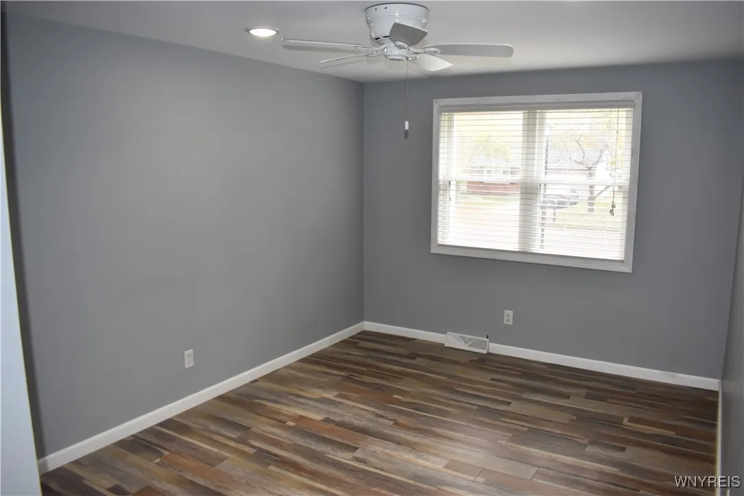 129 Lyrae Drive, Amherst, New York 14068, Amherst, New York 14068, 3 Bedrooms Bedrooms, 8 Rooms Rooms,1 BathroomBathrooms,Residential,For Sale,129 Lyrae Drive, Amherst, New York 14068,0,B1647112