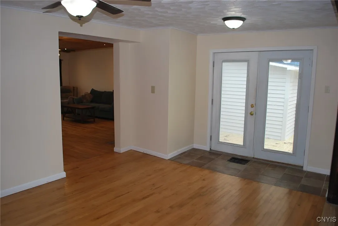 99 Lincoln Avenue, Mexico, New York 13114, Mexico, New York 13114, 2 Bedrooms Bedrooms, 6 Rooms Rooms,1 BathroomBathrooms,Residential,For Sale,99 Lincoln Avenue, Mexico, New York 13114,0,S1648598