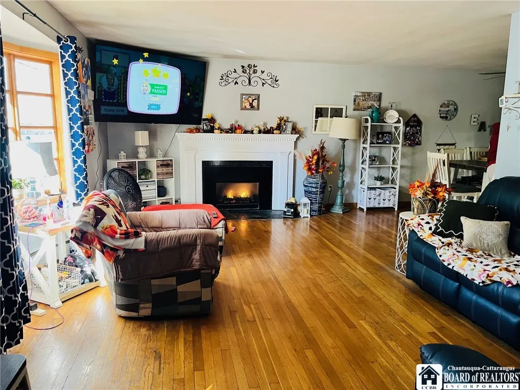 210 White Oak Drive, Allegany, New York 14706, Allegany, New York 14706, 4 Bedrooms Bedrooms, 9 Rooms Rooms,1 BathroomBathrooms,Residential,For Sale,210 White Oak Drive, Allegany, New York 14706,0,R1648098