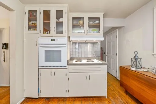 1482 Jay Street, Rochester, New York 14611, Rochester, New York 14611, 3 Bedrooms Bedrooms, 5 Rooms Rooms,1 BathroomBathrooms,Residential,For Sale,1482 Jay Street, Rochester, New York 14611,0,R1648396