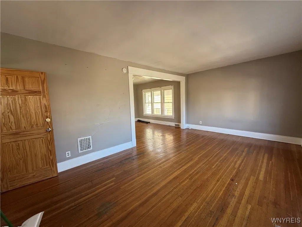 411 Minnesota Avenue, Buffalo, New York 14215, Buffalo, New York 14215, 6 Bedrooms Bedrooms, ,2 BathroomsBathrooms,Residential,For Sale,411 Minnesota Avenue, Buffalo, New York 14215,0,B1647221