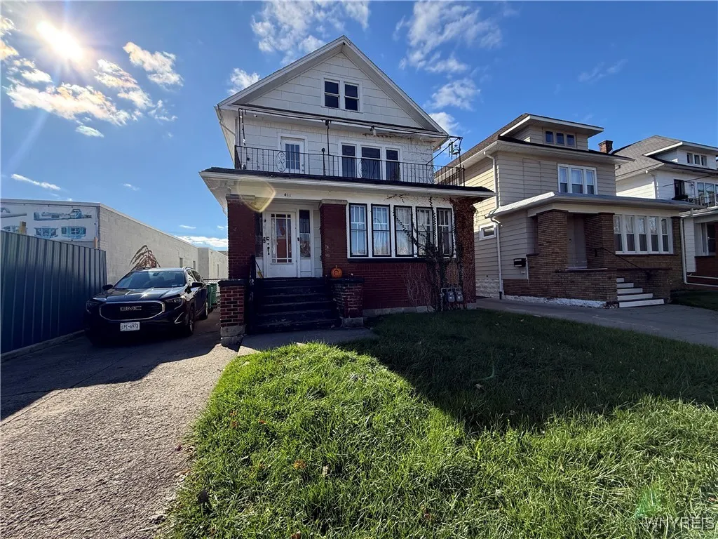 411 Minnesota Avenue, Buffalo, New York 14215, Buffalo, New York 14215, 6 Bedrooms Bedrooms, ,2 BathroomsBathrooms,Residential,For Sale,411 Minnesota Avenue, Buffalo, New York 14215,0,B1647221