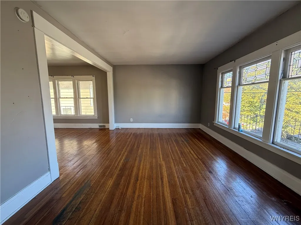 411 Minnesota Avenue, Buffalo, New York 14215, Buffalo, New York 14215, 6 Bedrooms Bedrooms, ,2 BathroomsBathrooms,Residential,For Sale,411 Minnesota Avenue, Buffalo, New York 14215,0,B1647221