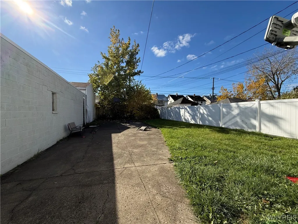 411 Minnesota Avenue, Buffalo, New York 14215, Buffalo, New York 14215, 6 Bedrooms Bedrooms, ,2 BathroomsBathrooms,Residential,For Sale,411 Minnesota Avenue, Buffalo, New York 14215,0,B1647221