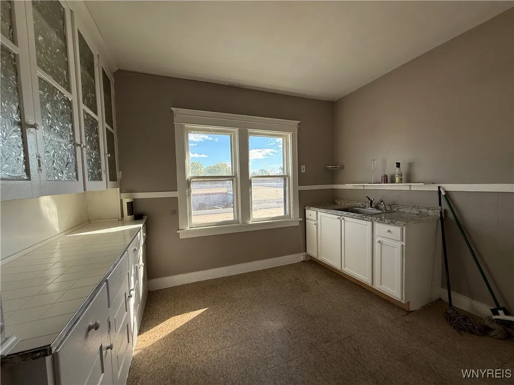 411 Minnesota Avenue, Buffalo, New York 14215, Buffalo, New York 14215, 6 Bedrooms Bedrooms, ,2 BathroomsBathrooms,Residential,For Sale,411 Minnesota Avenue, Buffalo, New York 14215,0,B1647221