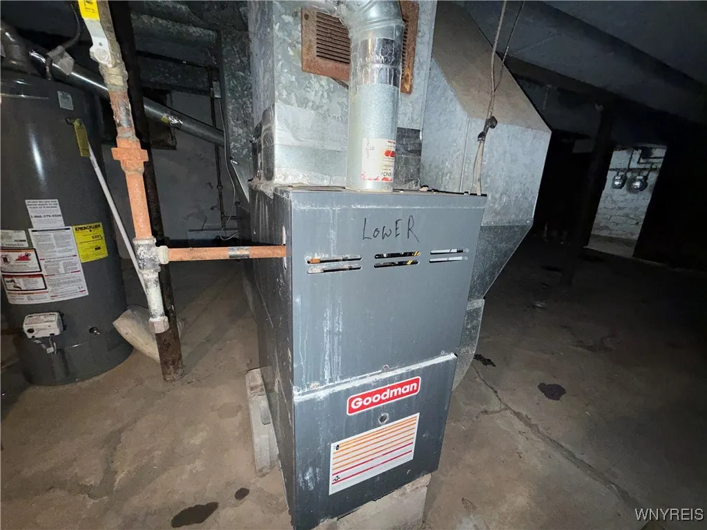 10 Garner Avenue, Buffalo, New York 14213, Buffalo, New York 14213, 8 Bedrooms Bedrooms, ,3 BathroomsBathrooms,Residential,For Sale,10 Garner Avenue, Buffalo, New York 14213,0,B1648528