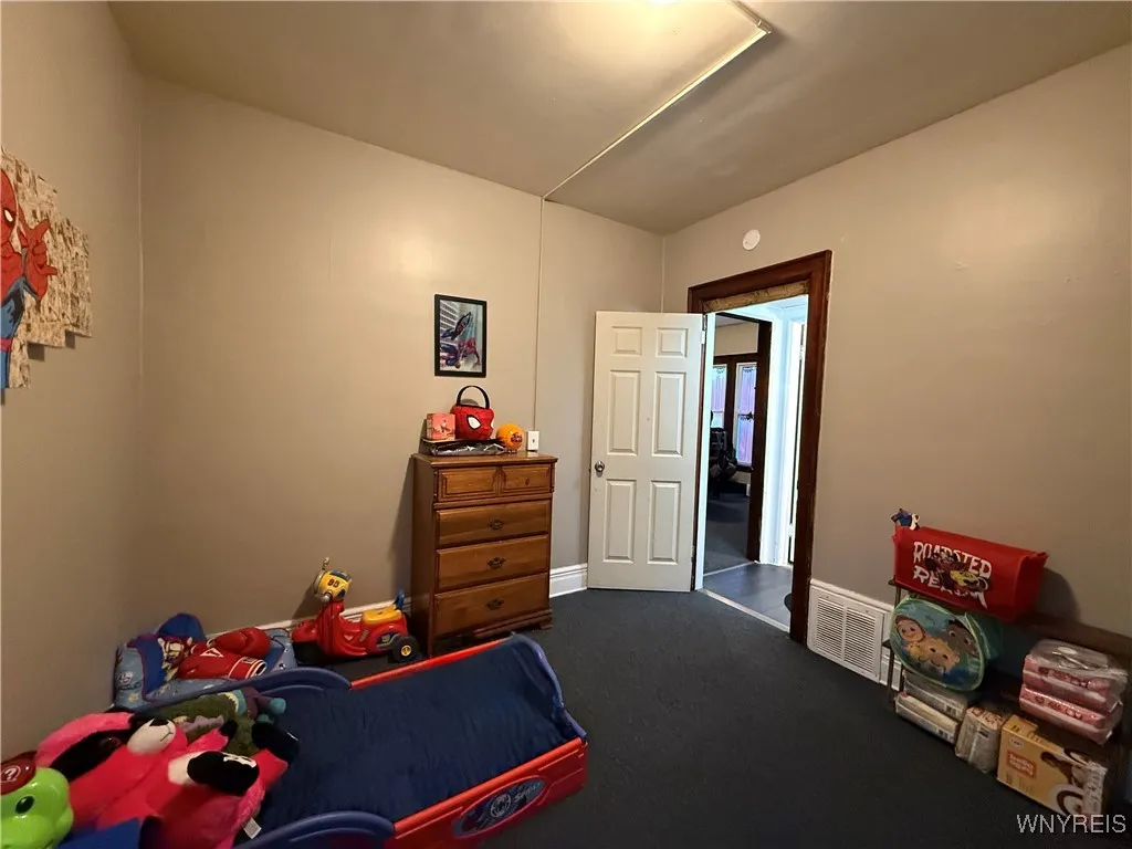 10 Garner Avenue, Buffalo, New York 14213, Buffalo, New York 14213, 8 Bedrooms Bedrooms, ,3 BathroomsBathrooms,Residential,For Sale,10 Garner Avenue, Buffalo, New York 14213,0,B1648528