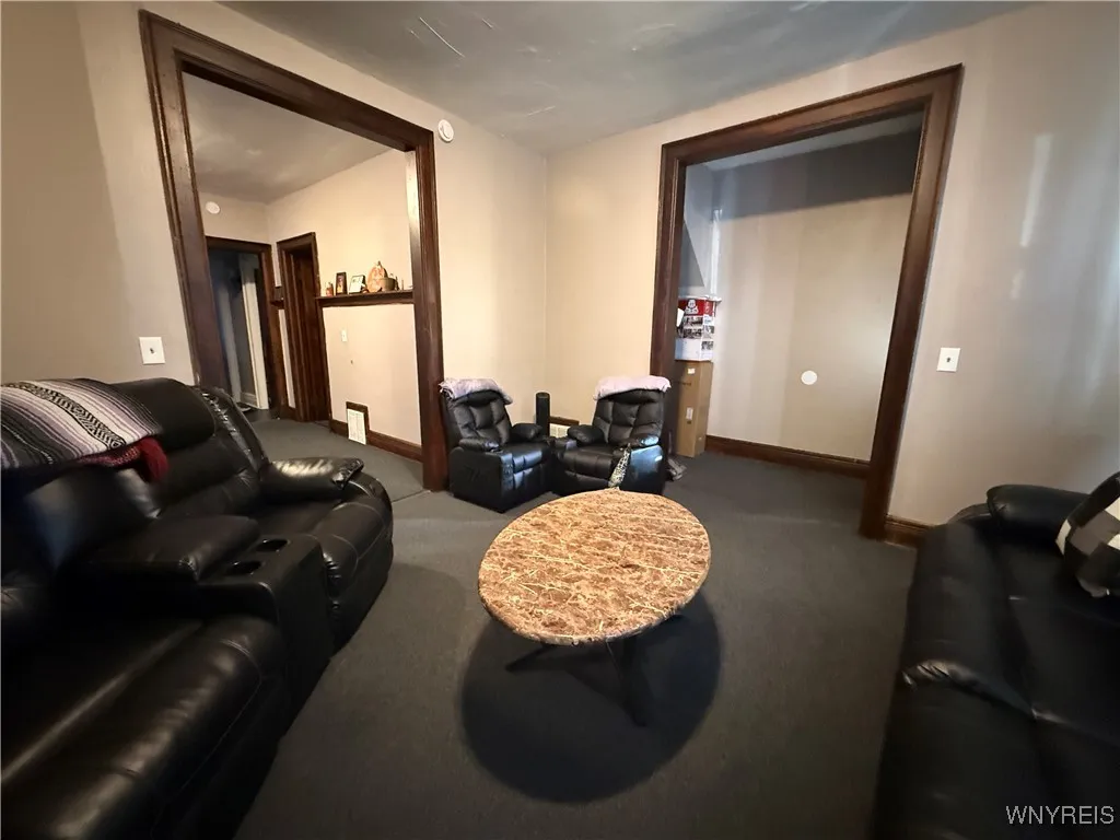 10 Garner Avenue, Buffalo, New York 14213, Buffalo, New York 14213, 8 Bedrooms Bedrooms, ,3 BathroomsBathrooms,Residential,For Sale,10 Garner Avenue, Buffalo, New York 14213,0,B1648528