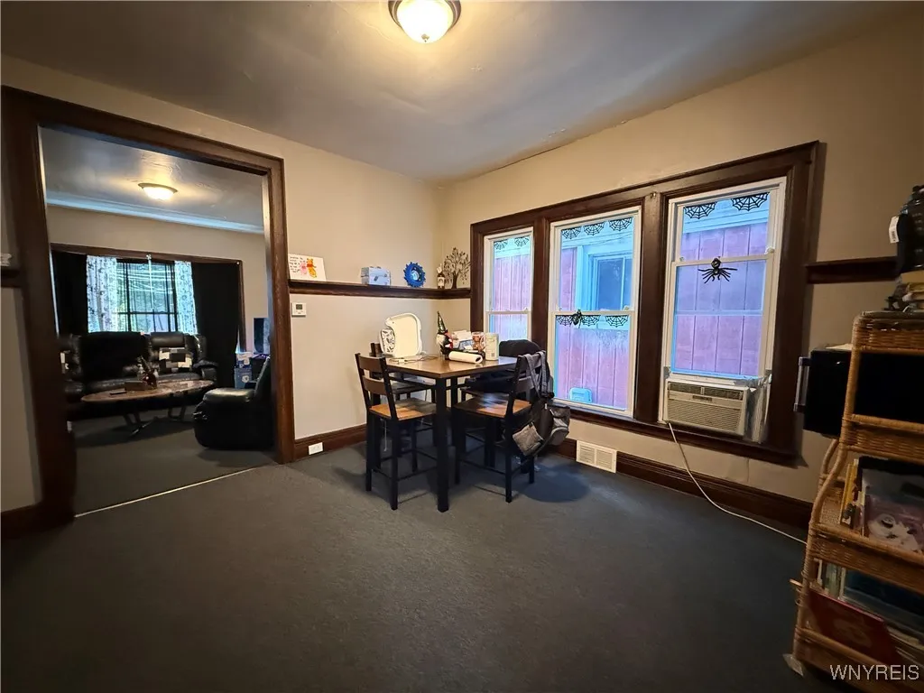 10 Garner Avenue, Buffalo, New York 14213, Buffalo, New York 14213, 8 Bedrooms Bedrooms, ,3 BathroomsBathrooms,Residential,For Sale,10 Garner Avenue, Buffalo, New York 14213,0,B1648528