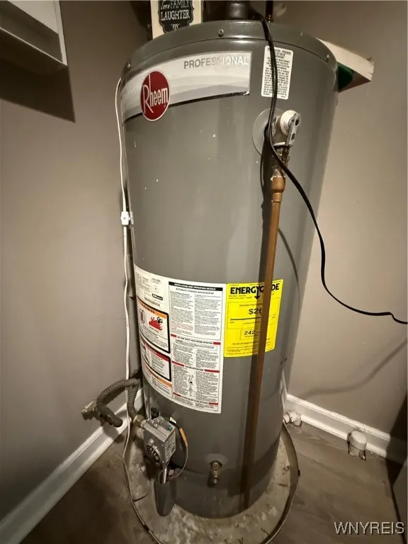 8 Garner Avenue, Buffalo, New York 14213, Buffalo, New York 14213, 8 Bedrooms Bedrooms, ,3 BathroomsBathrooms,Residential,For Sale,8 Garner Avenue, Buffalo, New York 14213,0,B1648536