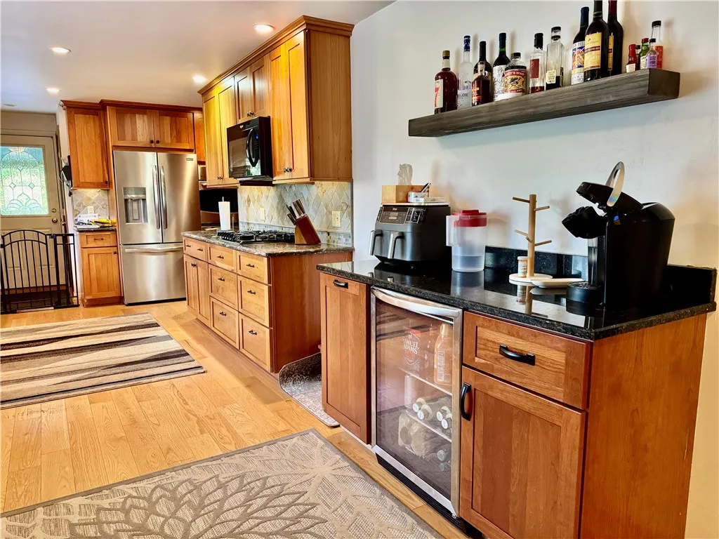 360 Plank Road, Walworth, New York 14502, Walworth, New York 14502, 4 Bedrooms Bedrooms, 9 Rooms Rooms,2 BathroomsBathrooms,Residential,For Sale,360 Plank Road, Walworth, New York 14502,0,R1648351