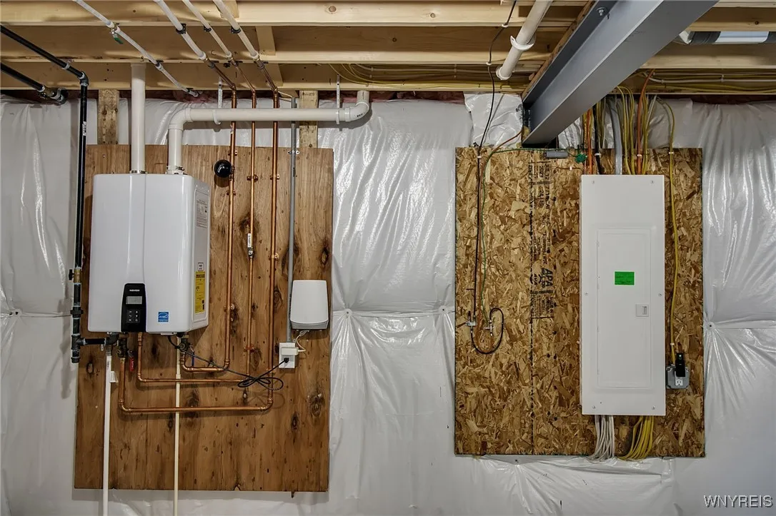 7049 Pine Lake Terrace, Pendleton, New York 14120, Pendleton, New York 14120, 3 Bedrooms Bedrooms, 9 Rooms Rooms,2 BathroomsBathrooms,Residential,For Sale,7049 Pine Lake Terrace, Pendleton, New York 14120,0,B1648514